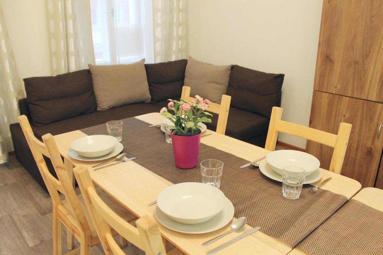 Modern Apartment Ve Smeckach 28 Praga Exterior foto